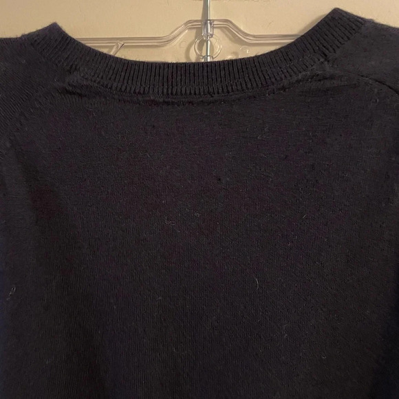 Abercrombie & Fitch Wool Blend V Neck Dark Blue Pull Over Sweater Size Medium - Picture 9 of 9